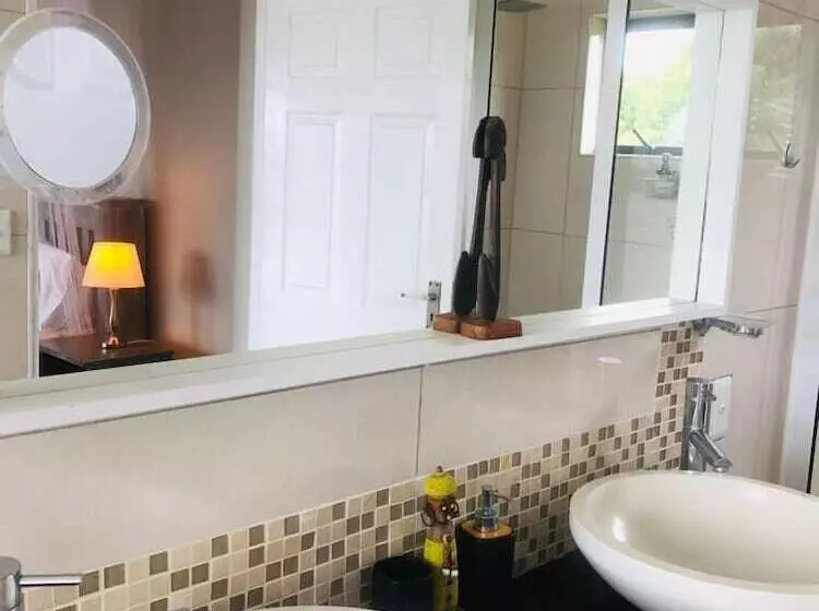 Hotel Naara Ecolodge & Spa