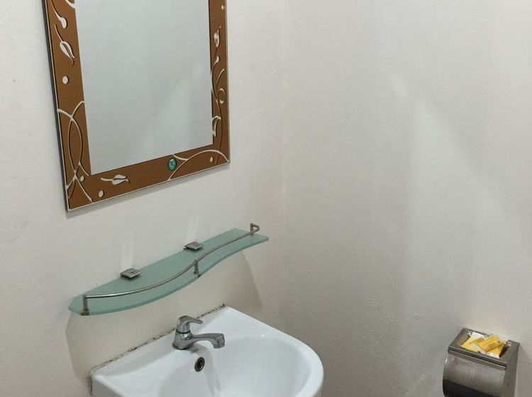 فندق Peach Blossom Village I