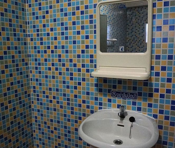 酒店 Sunny House Hua Hin