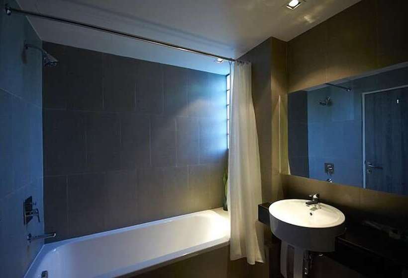 Отель The Present Sathorn