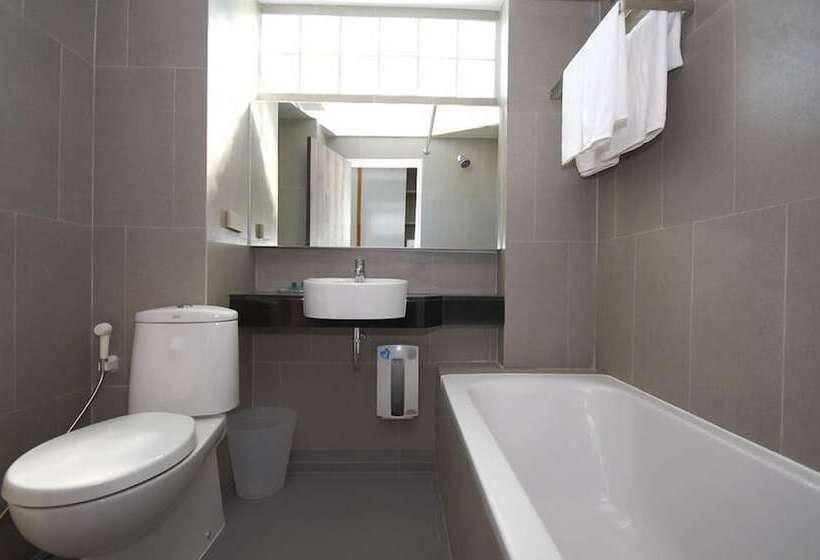 Отель The Present Sathorn