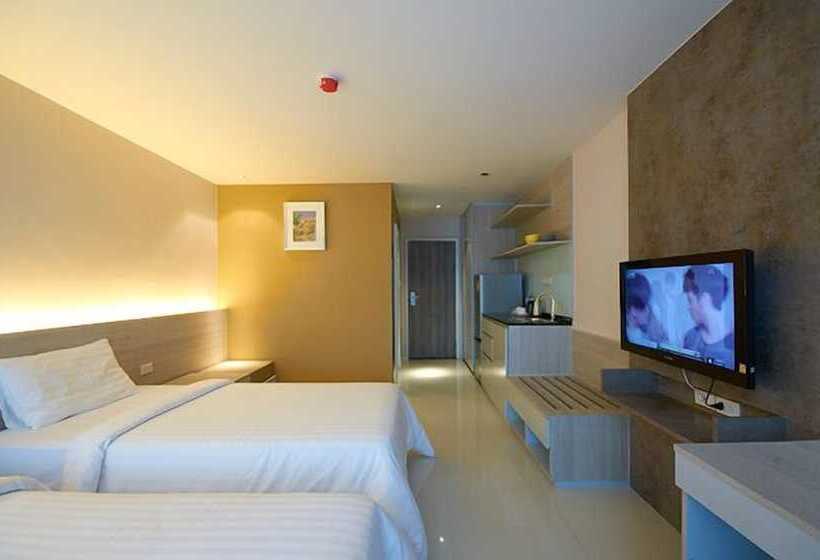 Отель The Present Sathorn