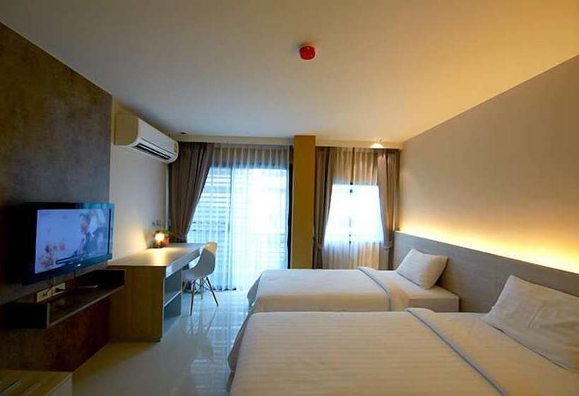 Отель The Present Sathorn