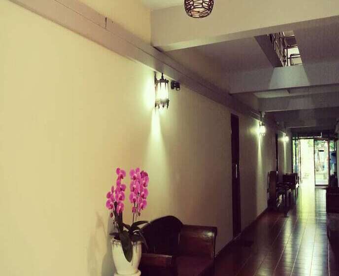 فندق U Plearn Place