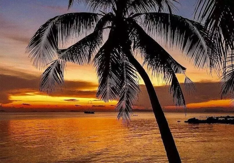 Sibaja Palms Sunset Beach Luxury Villa