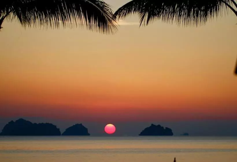 Sibaja Palms Sunset Beach Luxury Villa