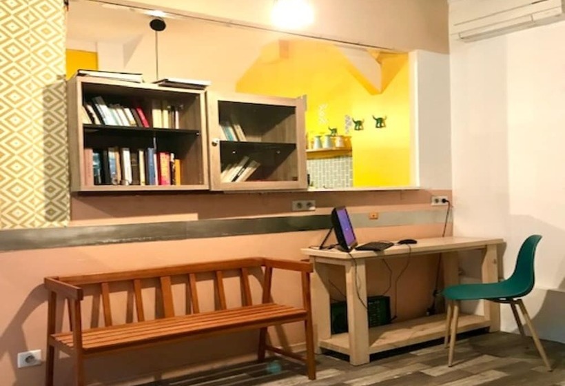 Trendy Hostel