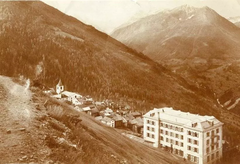 Grand Hotel Du Cervin   Auberge De Jeunesse Et Spa
