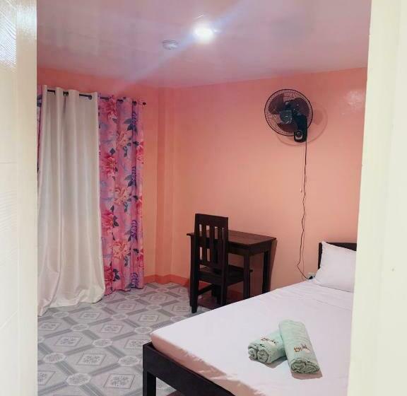 فندق صغير Jrjj Apartelle