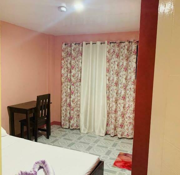 فندق صغير Jrjj Apartelle