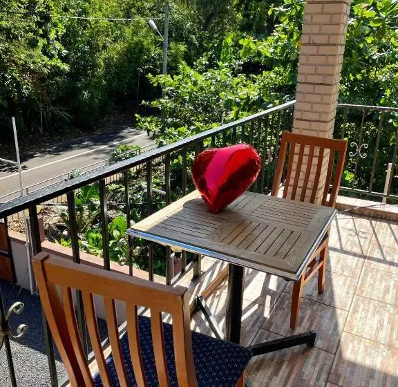 تختخواب و صبحانه Riambel Paradise Inn Private Apartment