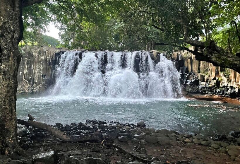 تختخواب و صبحانه Riambel Paradise Inn Private Apartment