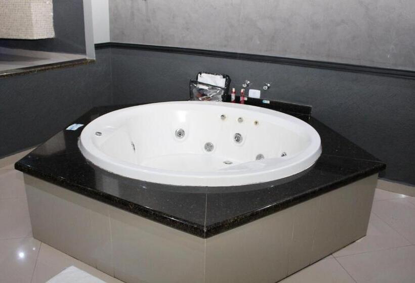 Exótico Prime Motel