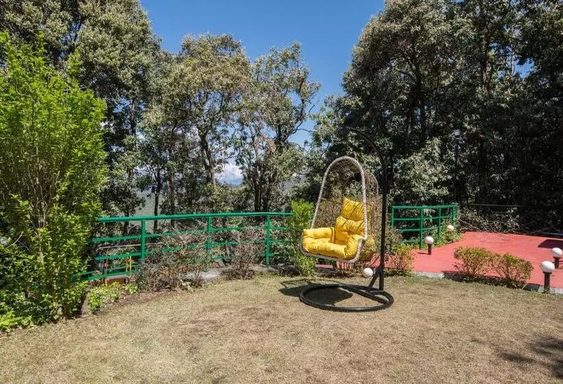 ホテル Binsar Eco Resort, Binsar   Uttarakhand
