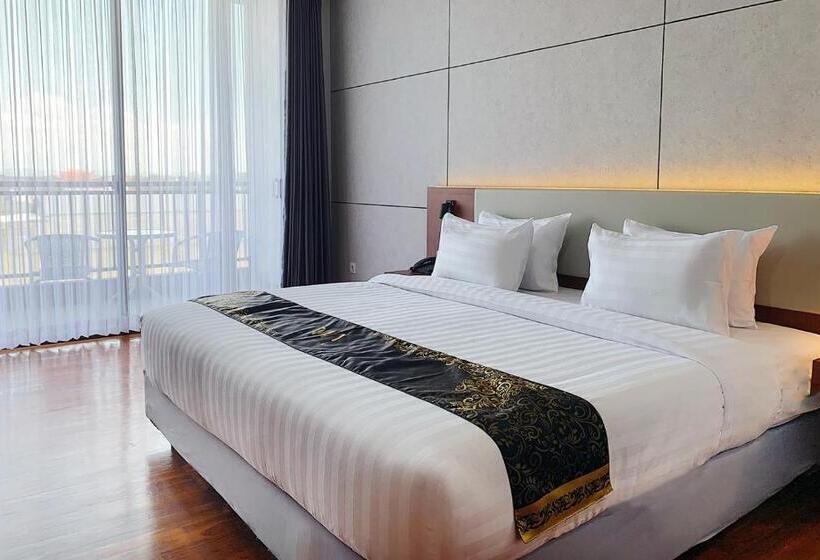 Отель Grand Miami