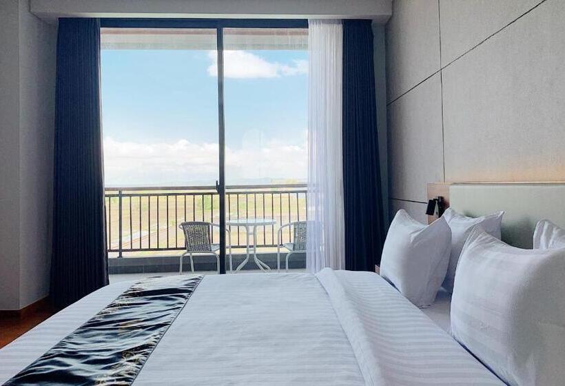 Отель Grand Miami