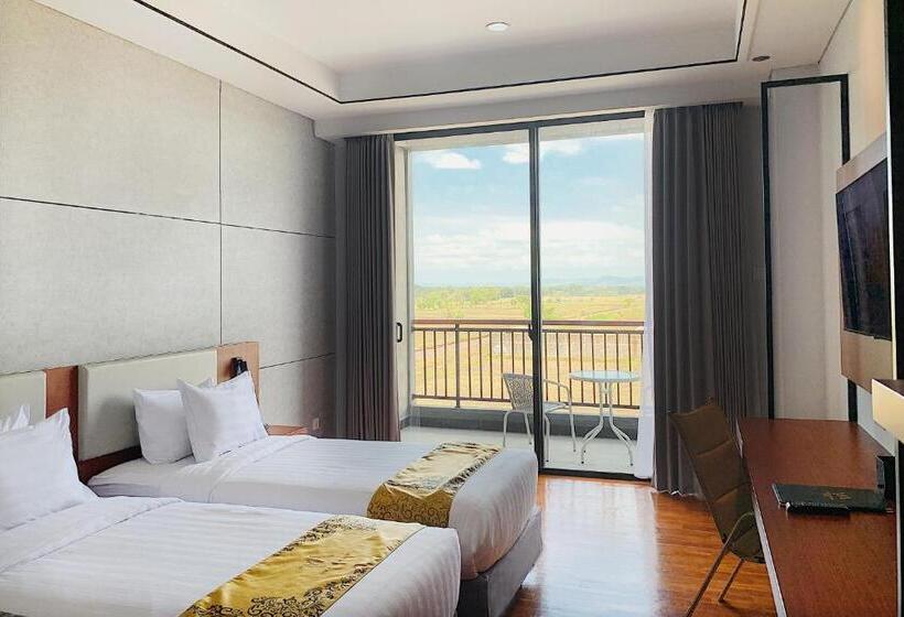 Отель Grand Miami