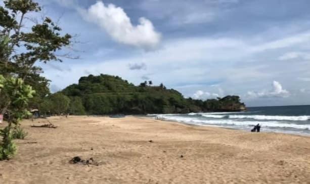 Отель Grand Miami