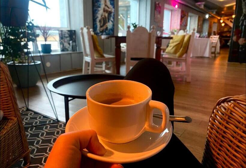 هتل Vergi Sadam & Restoran Wirkes