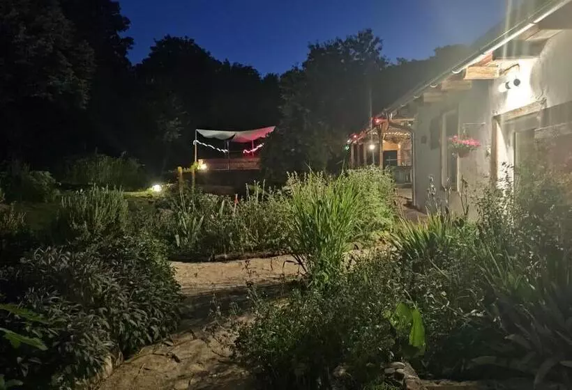 پانسیون Balkan Retreat