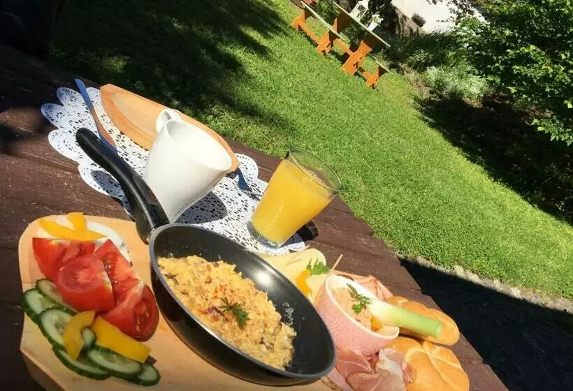 ペンション Tugári Vendégház