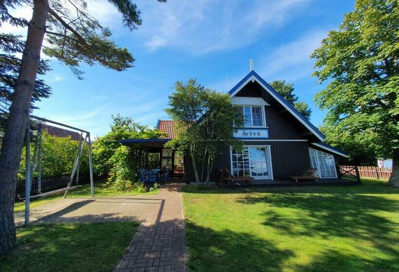 پانسیون Waterfront Villa Artvė With Sauna   Self Check In