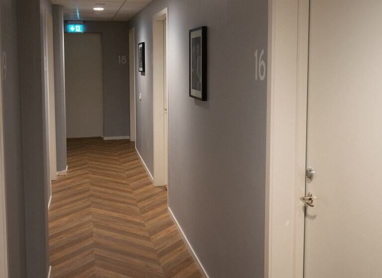 הוסטל Mini Hotel Borås Regementet