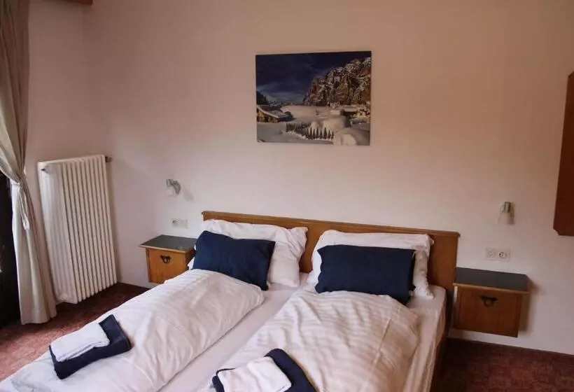 تختخواب و صبحانه Chalet Räterhof