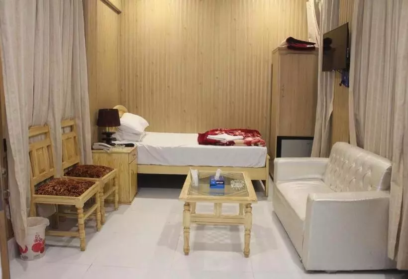 هتل Pakistan Club Inn