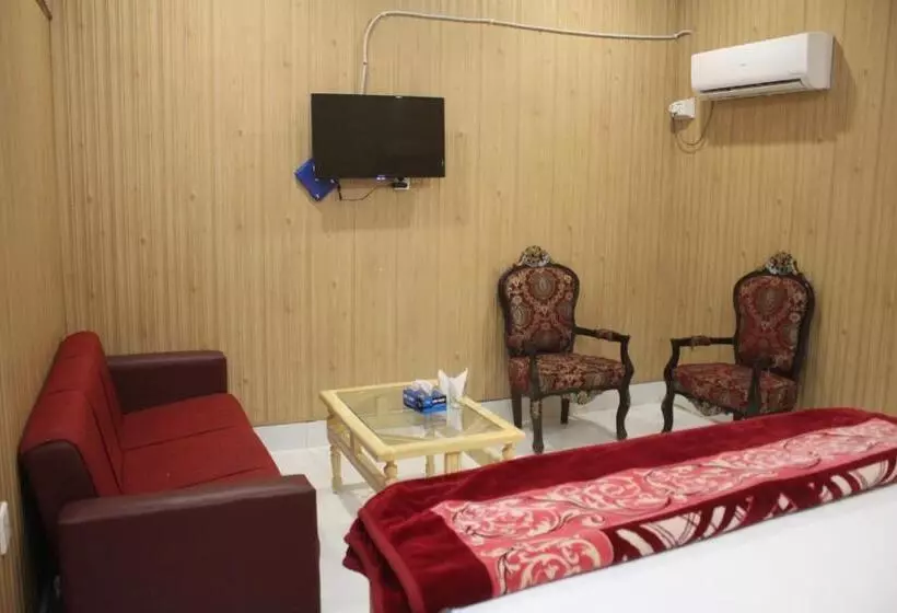 هتل Pakistan Club Inn