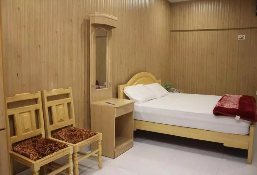 هتل Pakistan Club Inn
