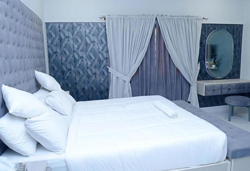 هتل Pakistan Club Inn