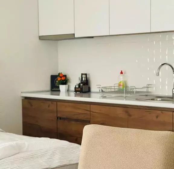 پانسیون Fuk Tak Apartmani&restoran