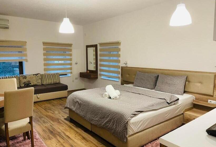 پانسیون Fuk Tak Apartmani&restoran