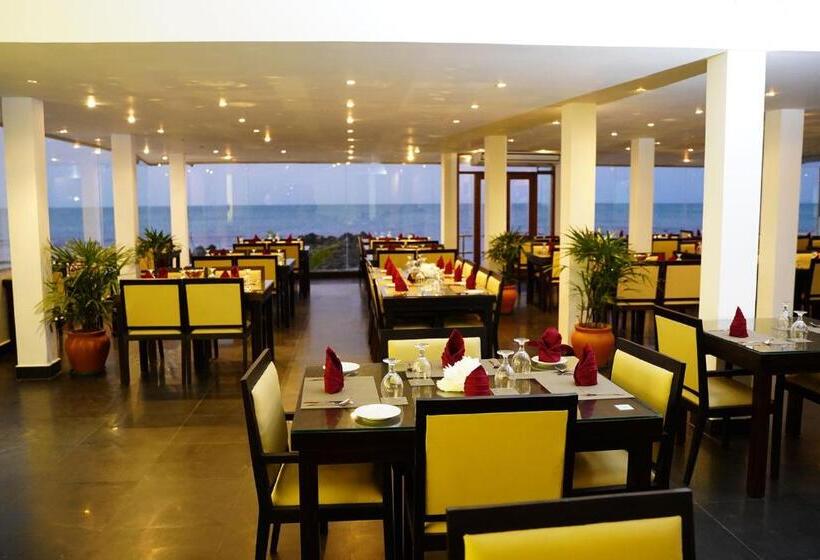 Village Hotel Northern Point