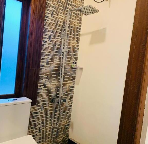 Village Hotel Northern Point