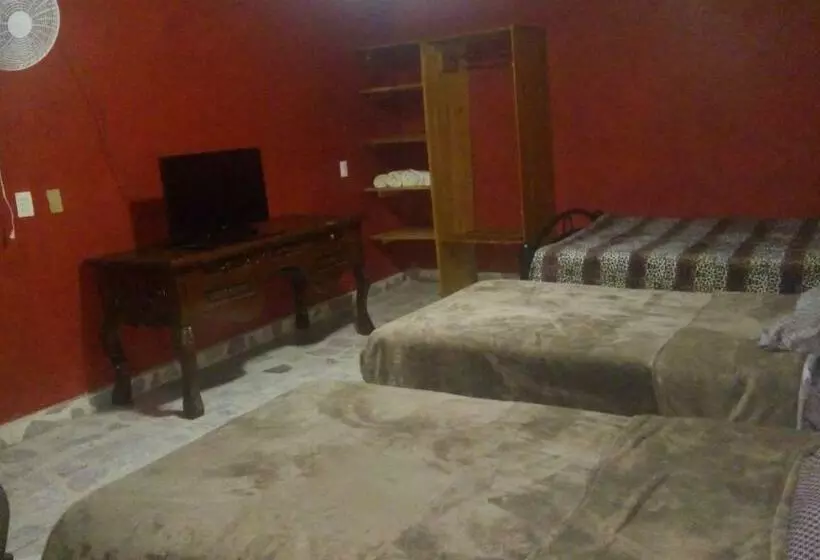 Retkeilymaja Casa Celia