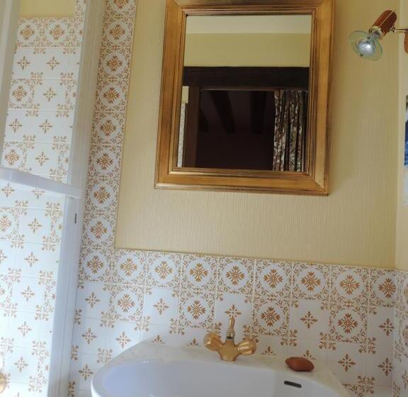 مبيت وإفطار Chambres D Hôtes La Colinière