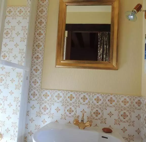 Aamiaismajoitus (B&B) Chambres D Hôtes La Colinière