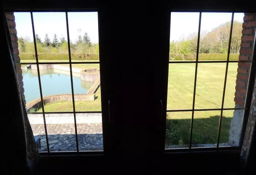 Aamiaismajoitus (B&B) Chambres D Hôtes La Colinière