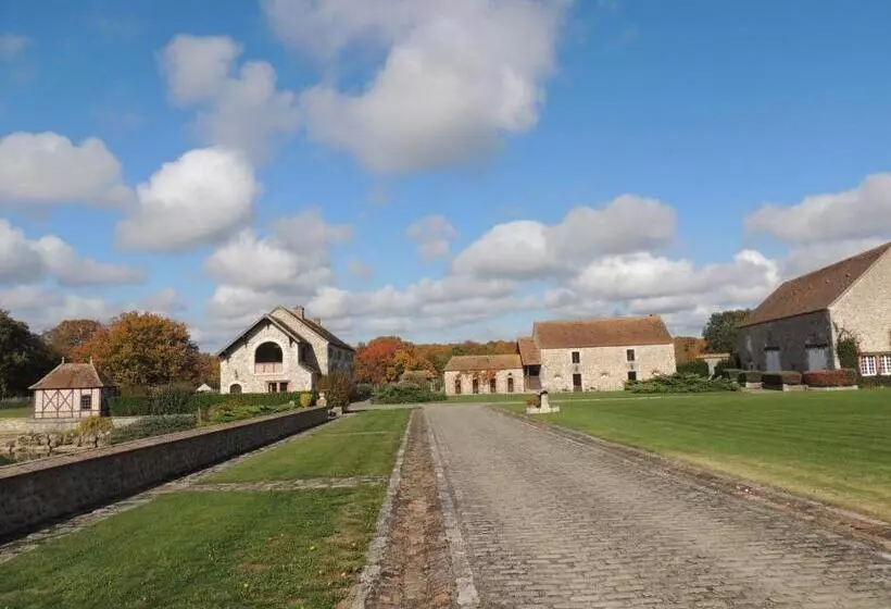 Aamiaismajoitus (B&B) Chambres D Hôtes La Colinière