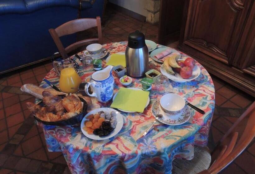 مبيت وإفطار Chambres D Hôtes La Colinière