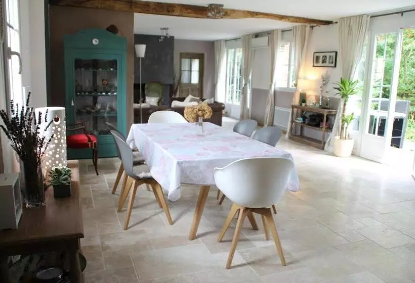 Aamiaismajoitus (B&B) Le Clos Bel Ami