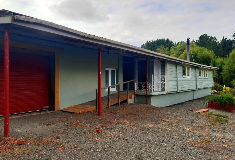 민박 The Old Dairy Factory