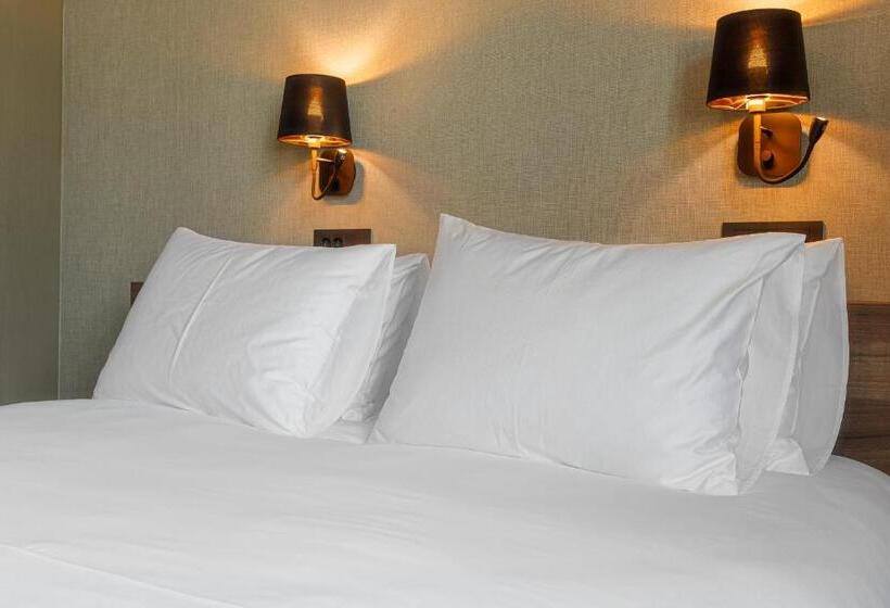 هتل Castel Mimi Wine Resort