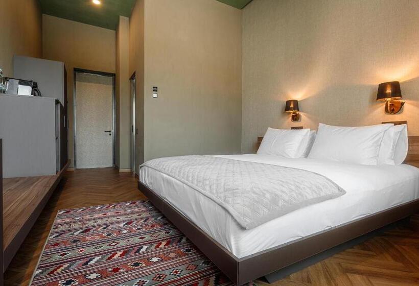 هتل Castel Mimi Wine Resort