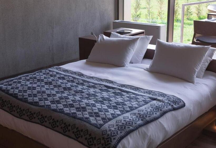 هتل Castel Mimi Wine Resort