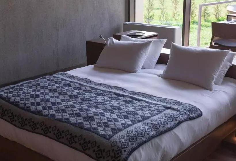 هتل Castel Mimi Wine Resort