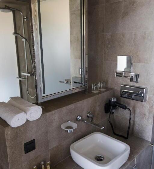 هتل Castel Mimi Wine Resort