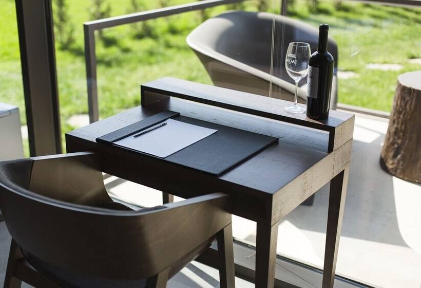 هتل Castel Mimi Wine Resort